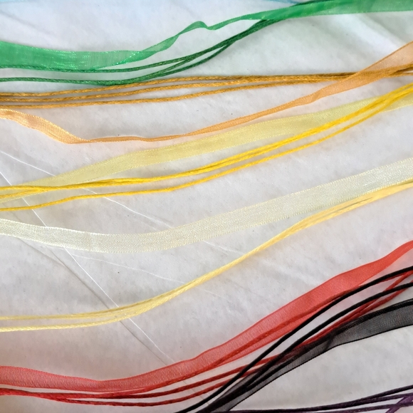 White Howlite Heart Pendant - Picture 4 of 8